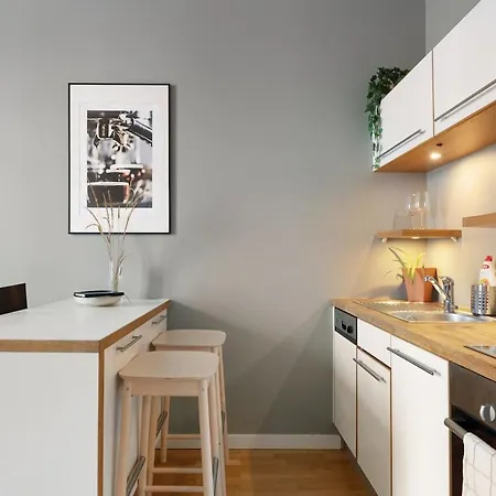 Διαμέρισμα Modern With High Ceilings