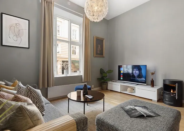 Modern With High Ceilings Διαμέρισμα *